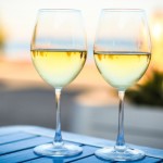 white-wine-glasses-984×500